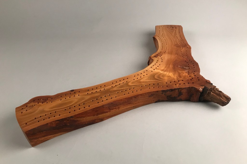 Live edge cribbage board